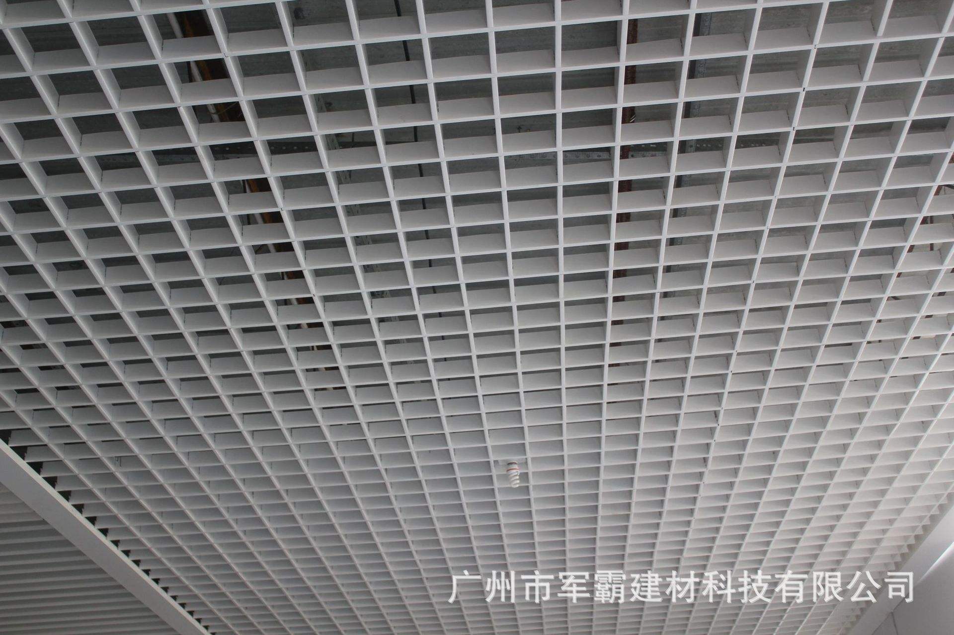 铝合金格栅天棚定额 铝合金格栅吊顶多少钱一平方