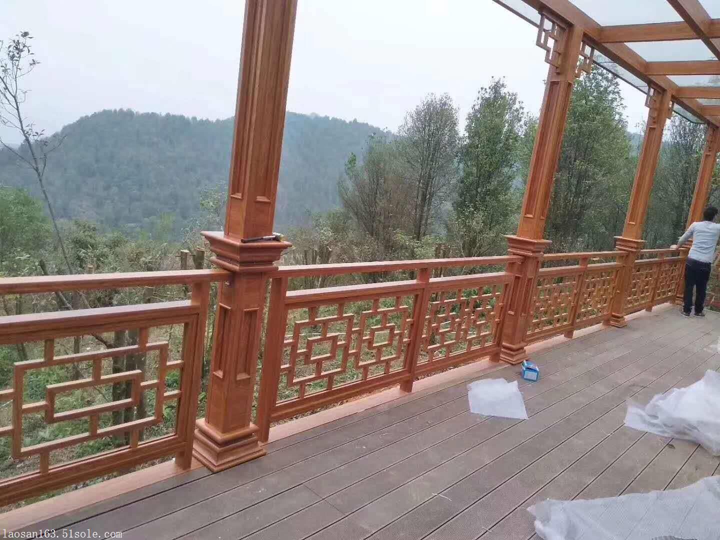 可开启铝合金格栅栏杆 可开启铝合金格栅栏杆的厂家