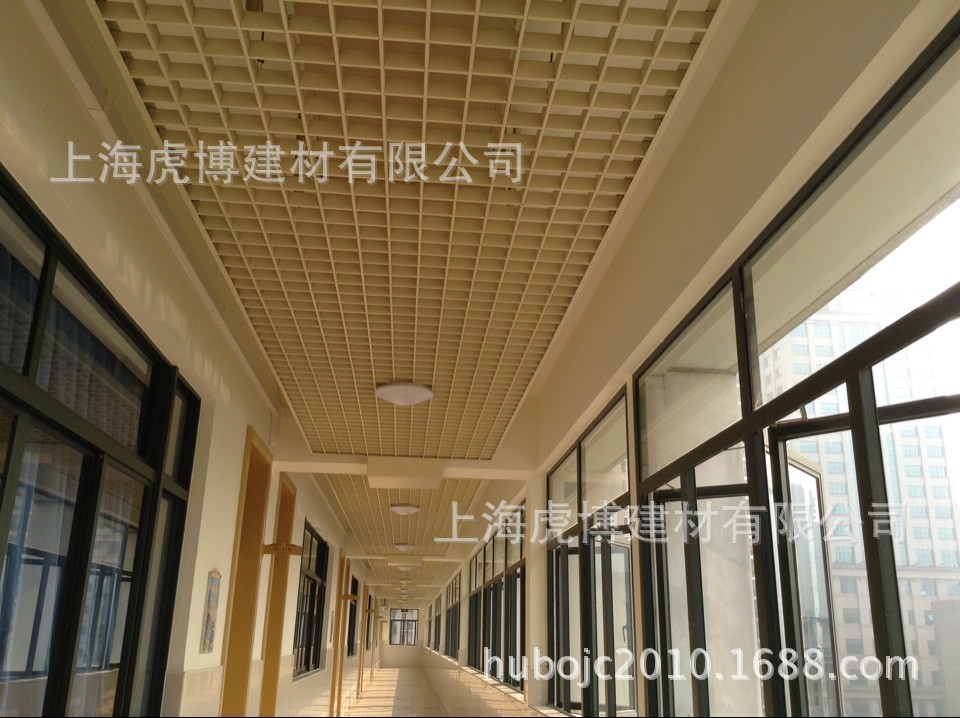 封闭式铝合金格栅吊顶 封闭式铝合金格栅吊顶安装视频