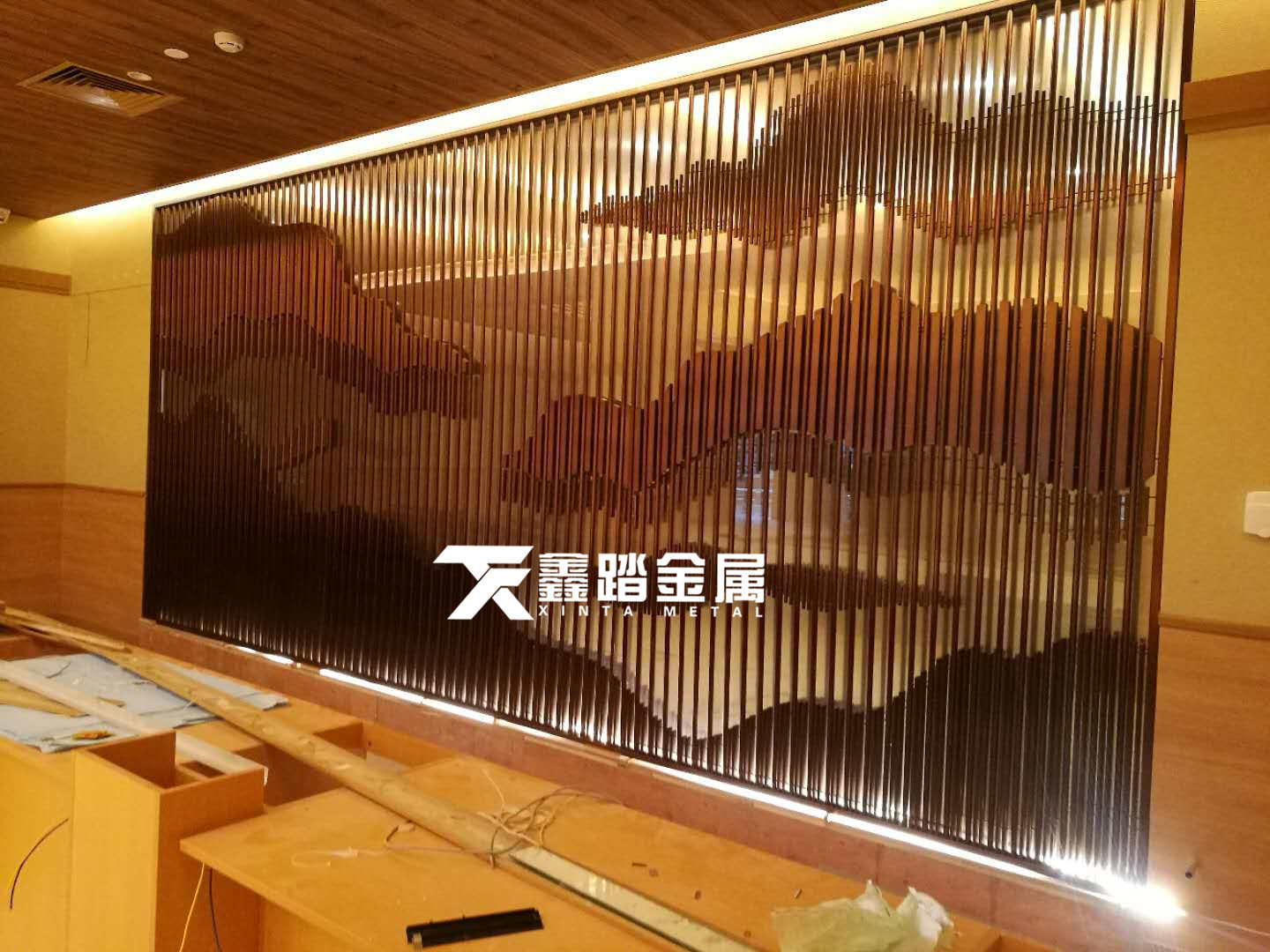 铝合金格栅背景墙造型图 铝合金格栅背景墙造型图片大全