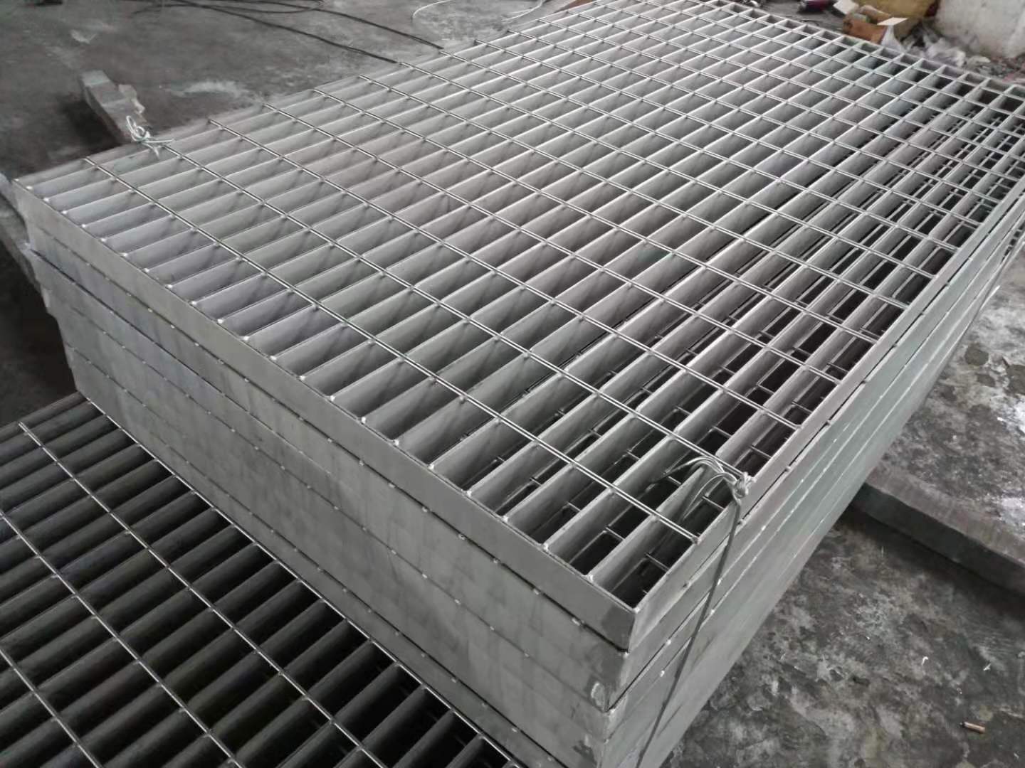 铝合金格栅板多少钱一平 铝合金格栅板多少钱一平方米