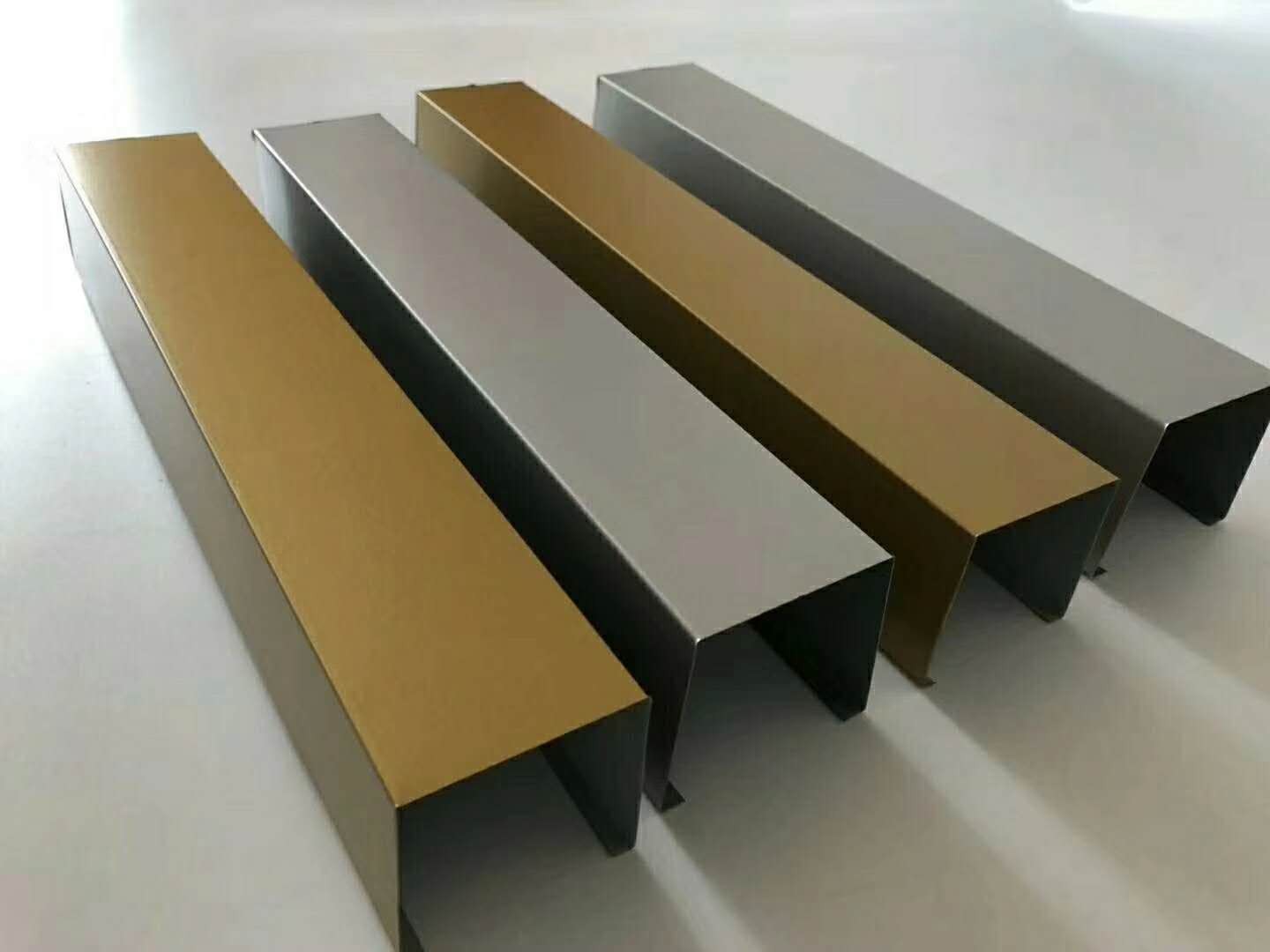 生态板格栅和铝合金格栅 生态板格栅和铝合金格栅哪个贵