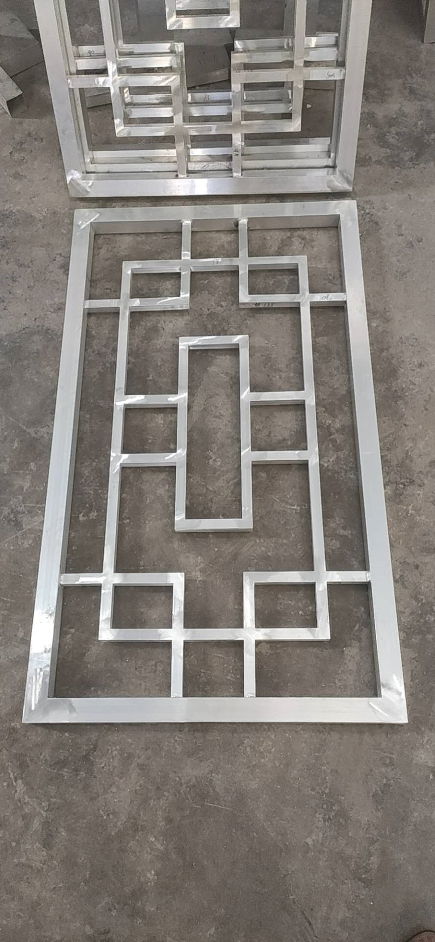 什么是铝合金格栅窗 什么是铝合金格栅窗户